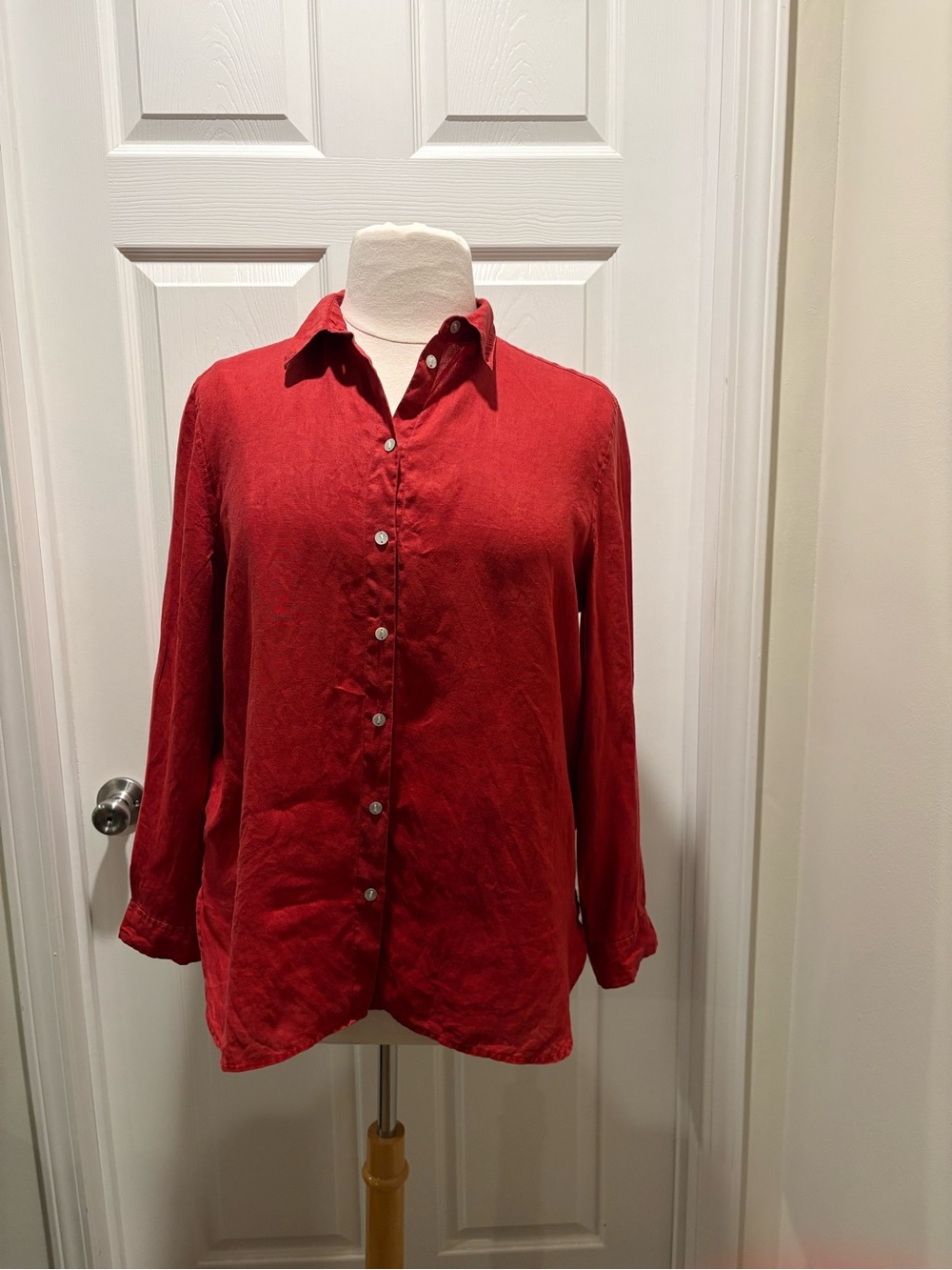 J. Jill Red Long-Sleeve Button-Down Shirt